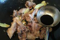 老姜烧仔鸭的做法步骤9