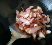 炒三湘腊肉的做法步骤3