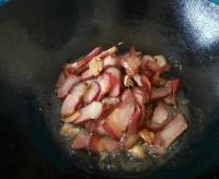 炒三湘腊肉的做法步骤4