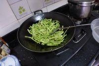 清炒四季豆的做法步骤4