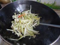 花菜炒米粉的做法步骤8