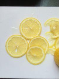 柠檬鸡尾酒的做法步骤2