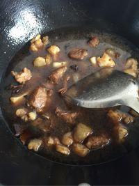 牛筋炖土豆的做法步骤7